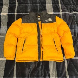 THE NORTH FACE Women’s 1996 Retro Nuptse Jacket Size XS (YL) Yellow